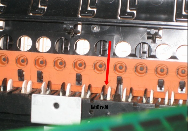 雅马哈钢琴按键装配